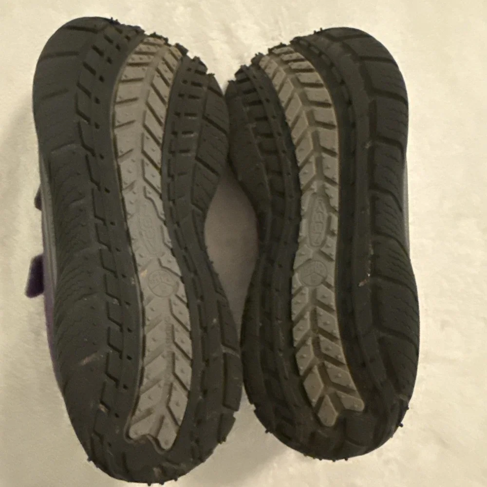 Keen Speed Hound Water Hike Shoes Youth Size 4 Girls Pink Purple Rubber Sole